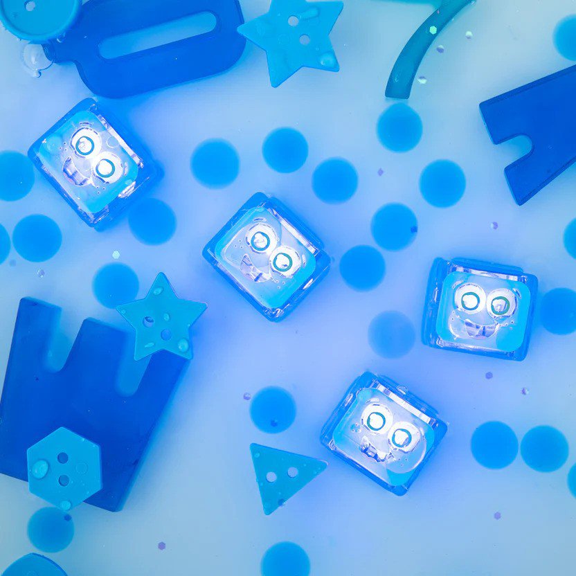 Glo Pals 4 Pack Blue Light Up Cubes Blair