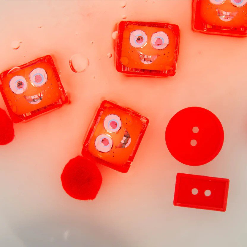 Glo Pals 4 Pack Red Light Up Cubes Sammy