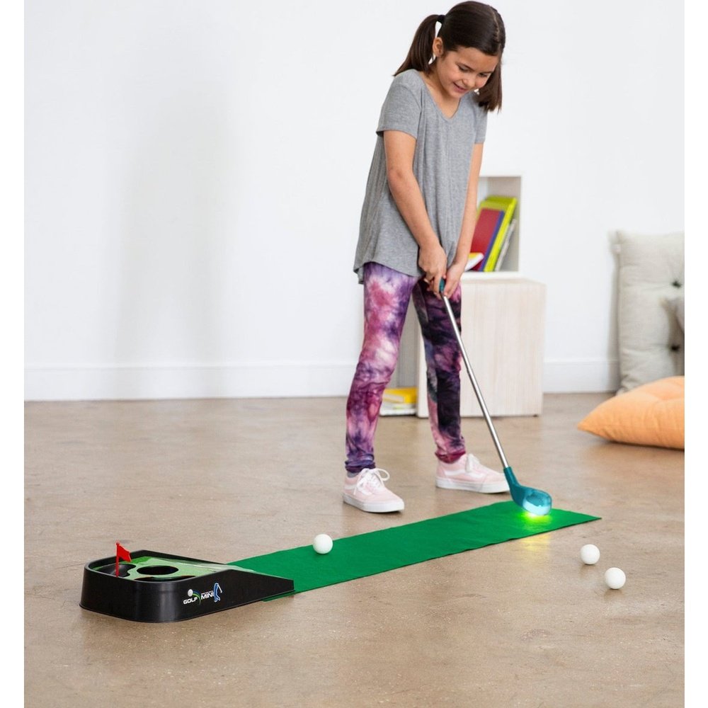 HearthSong Light-Up Golf Putting Game