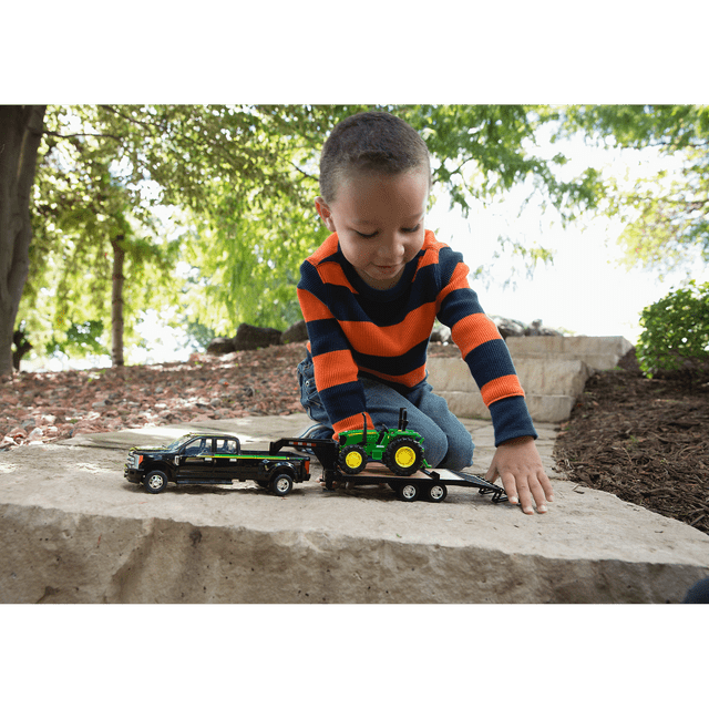 Tomy Play Vehicles John Deere 5075E 2017 Ford F-350 And 5th Wheel Trailer 1:32