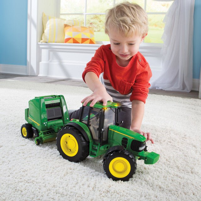 Tomy Play Vehicles John Deere M4 1:16 Big Farm 7330 Tractor And Baler