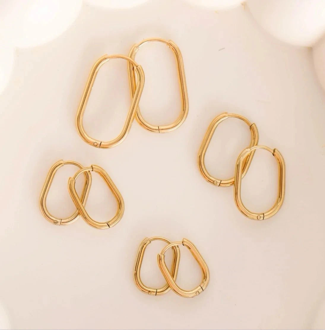 Pierced Co Pierced Girls Rectangle Gold Huggies - 10mm
