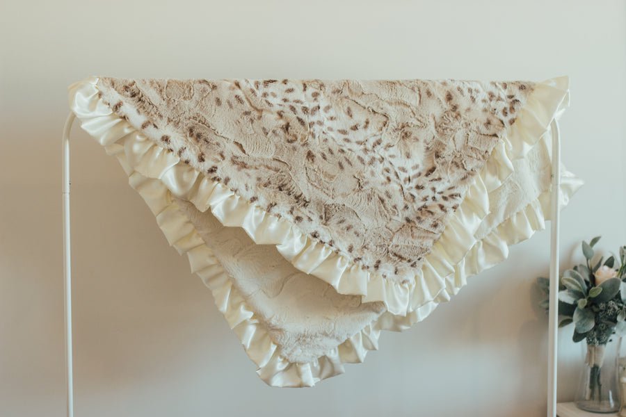 Rockin Royalty Snowcat Ivory Blanket