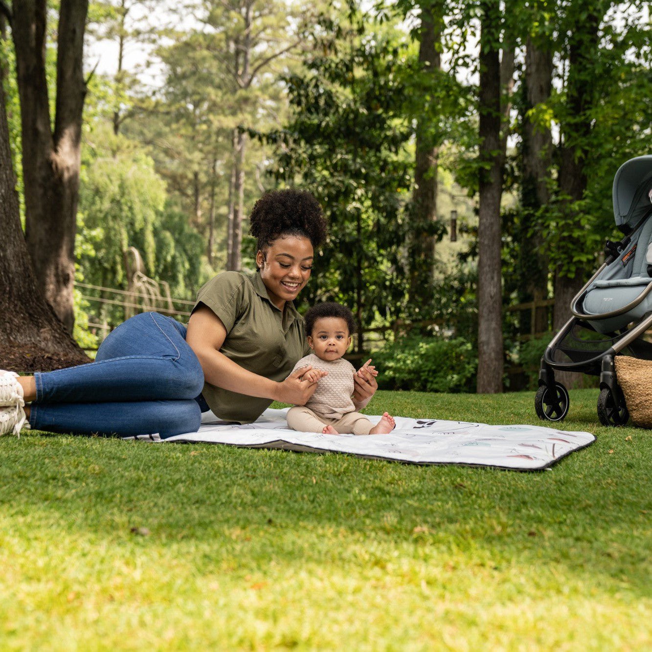 Tiny Love Toys 0+ Tiny Love Black & White XL Outdoor Mat