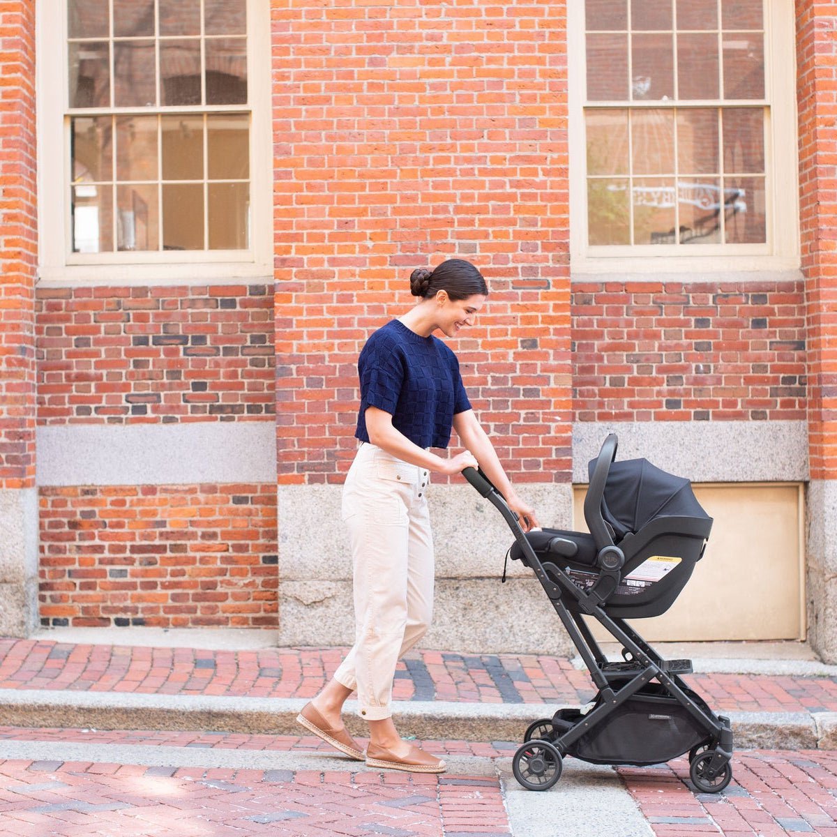 UPPAbaby Car Seats - Infant UPPAbaby Mesa V2 Infant Car Seat + Base
