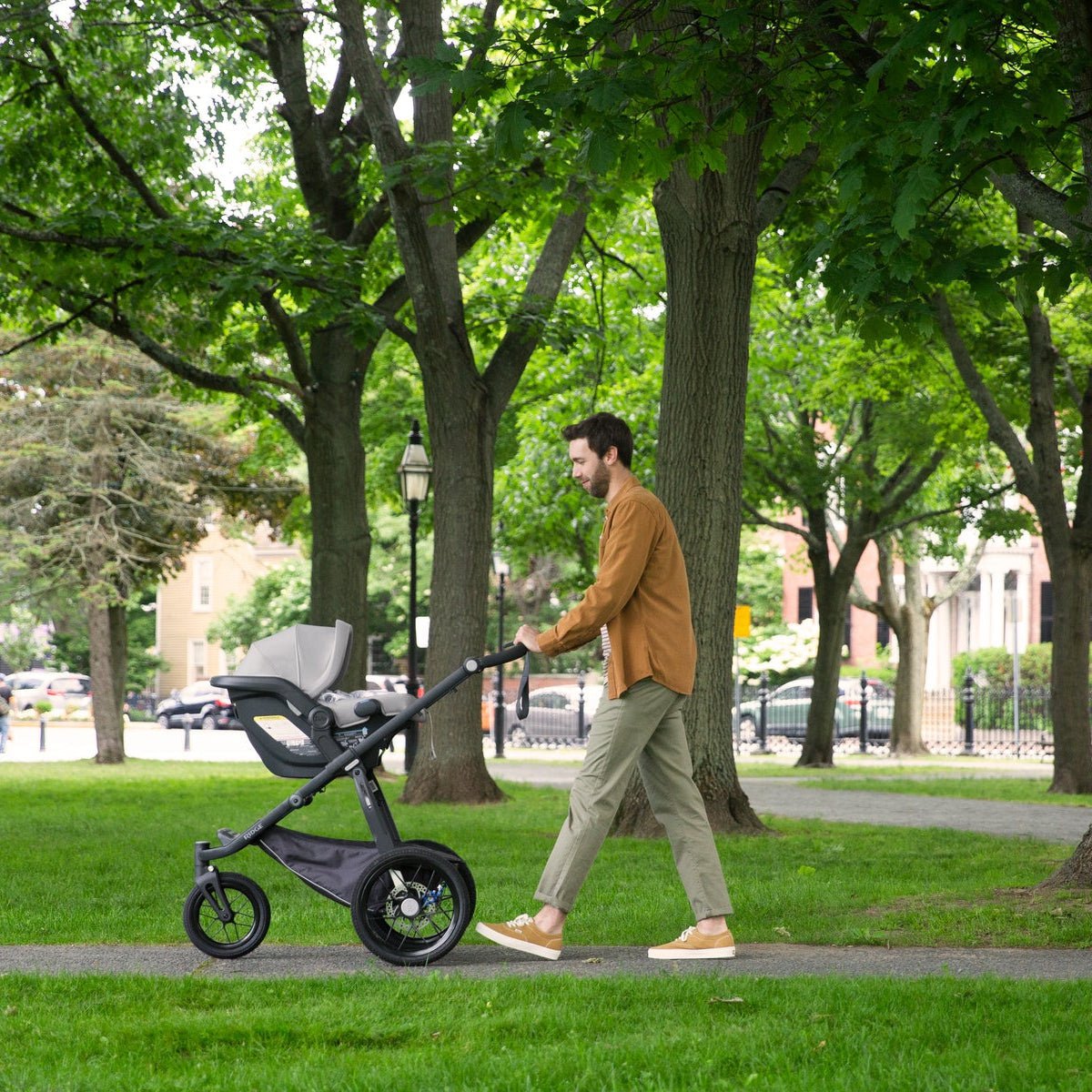 UPPAbaby Car Seats - Infant UPPAbaby Mesa V2 Infant Car Seat + Base