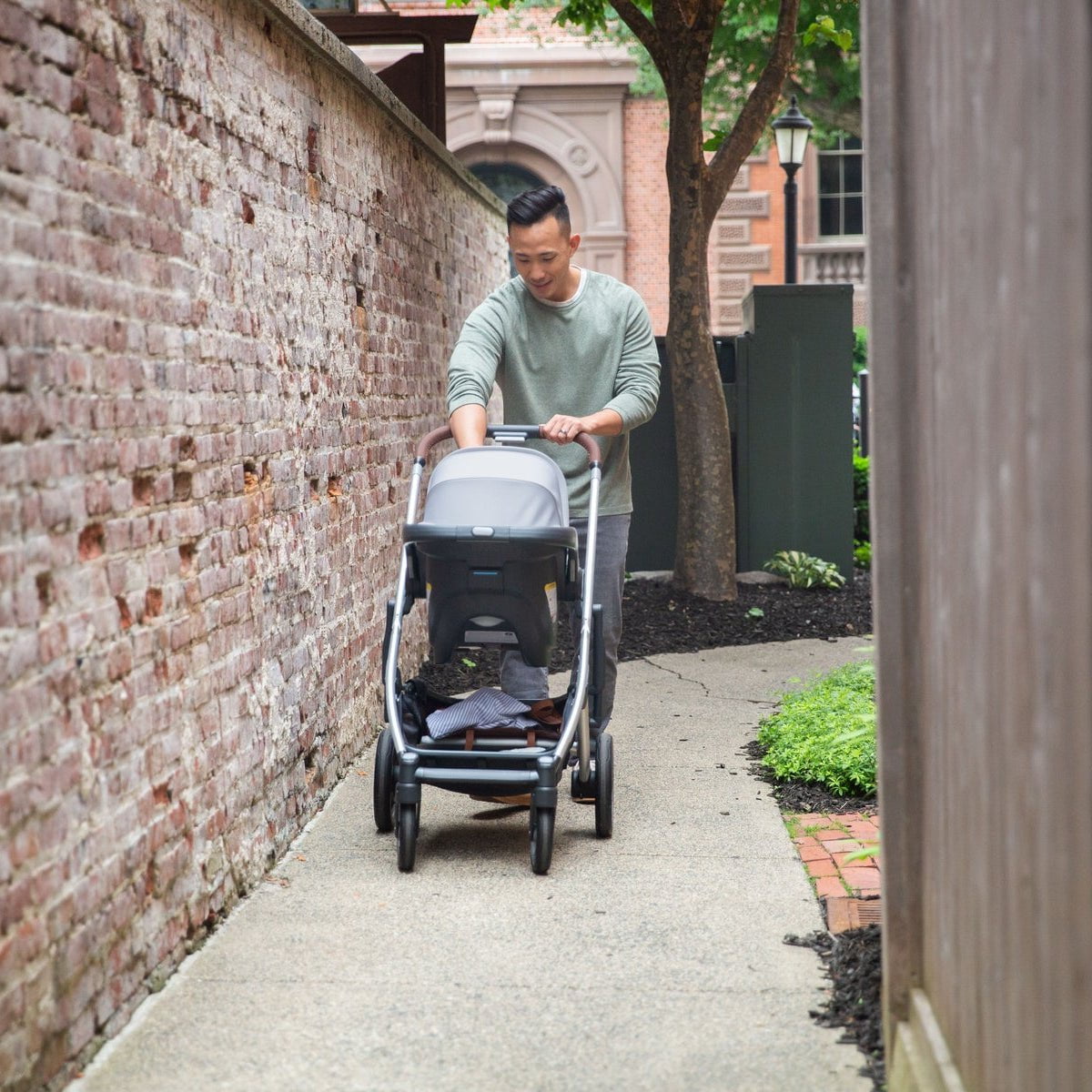 UPPAbaby Car Seats - Infant UPPAbaby Mesa V2 Infant Car Seat + Base