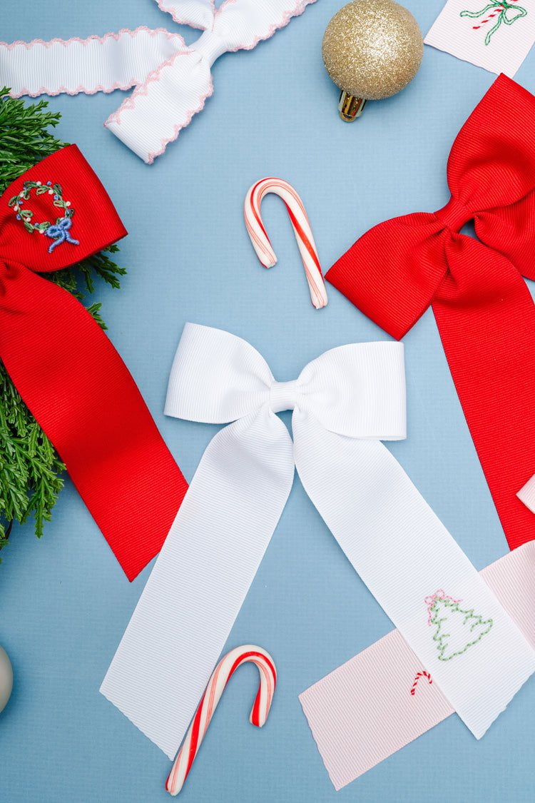 Winn and William Apparel & Gifts Winn and William Girls Pale Pink Wreath Long Tail Bow