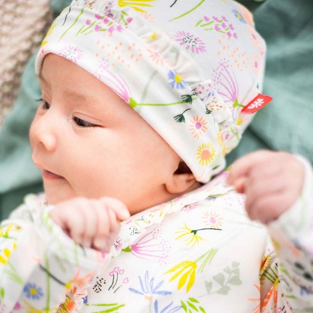 Magnetic Me Poet's Meadow Modal Magnetic Gown & Hat