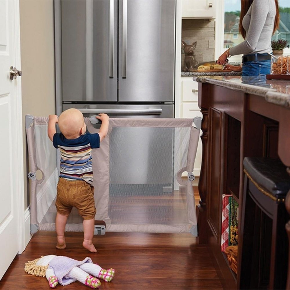 Navigate Child Gate