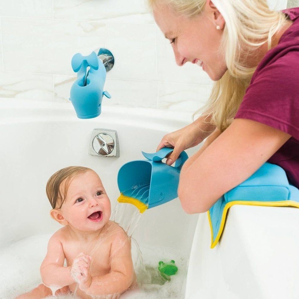 Skip Hop Moby Waterfall Rinser
