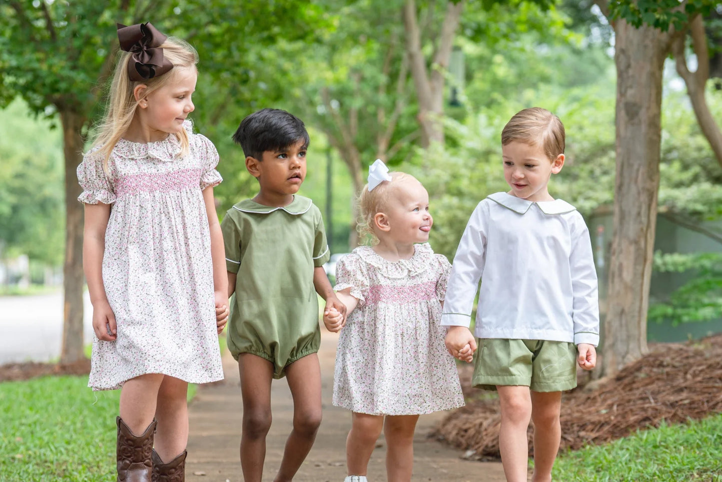 The Oaks Apparel Girl's Allison Pink Clover Bloomer Set
