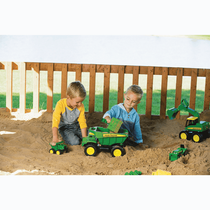 John Deere 15 Inch Big Scoop Dump Truck With Sand