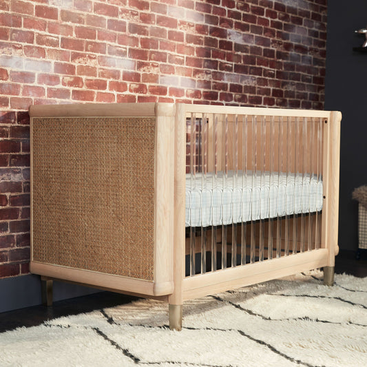 Maxi-Cosi Nursery Brisa 4-in-1 Convertible Crib with Toddler Bed/Daybed Conversion Kit