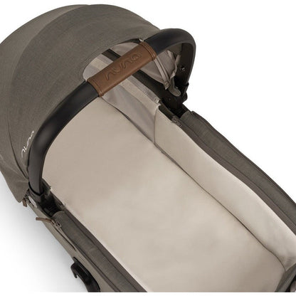 NunaNuna Demi Next Bassinet + StandBabysupermarket