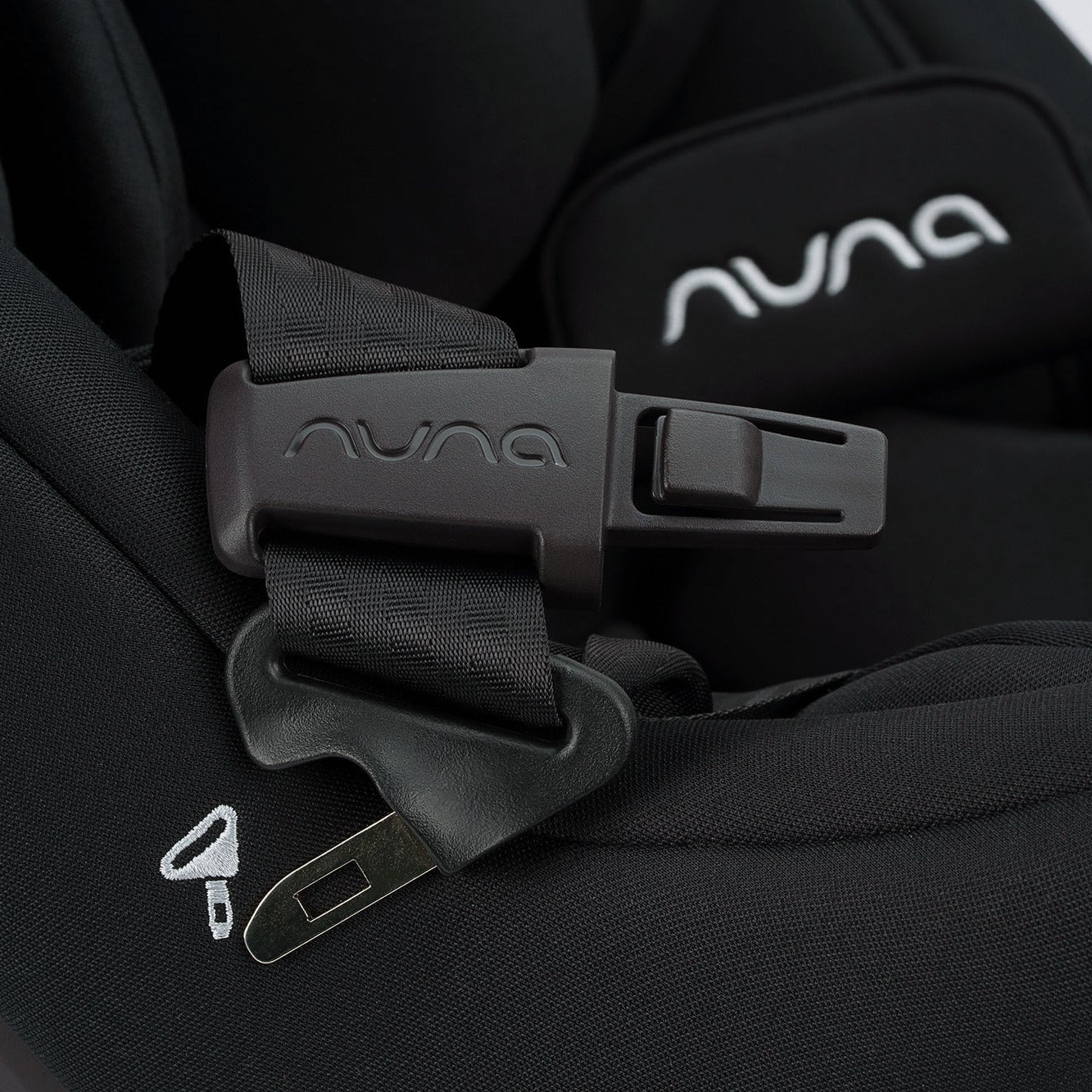 Nuna RAVA Next Child Safety Convertible Car Seat