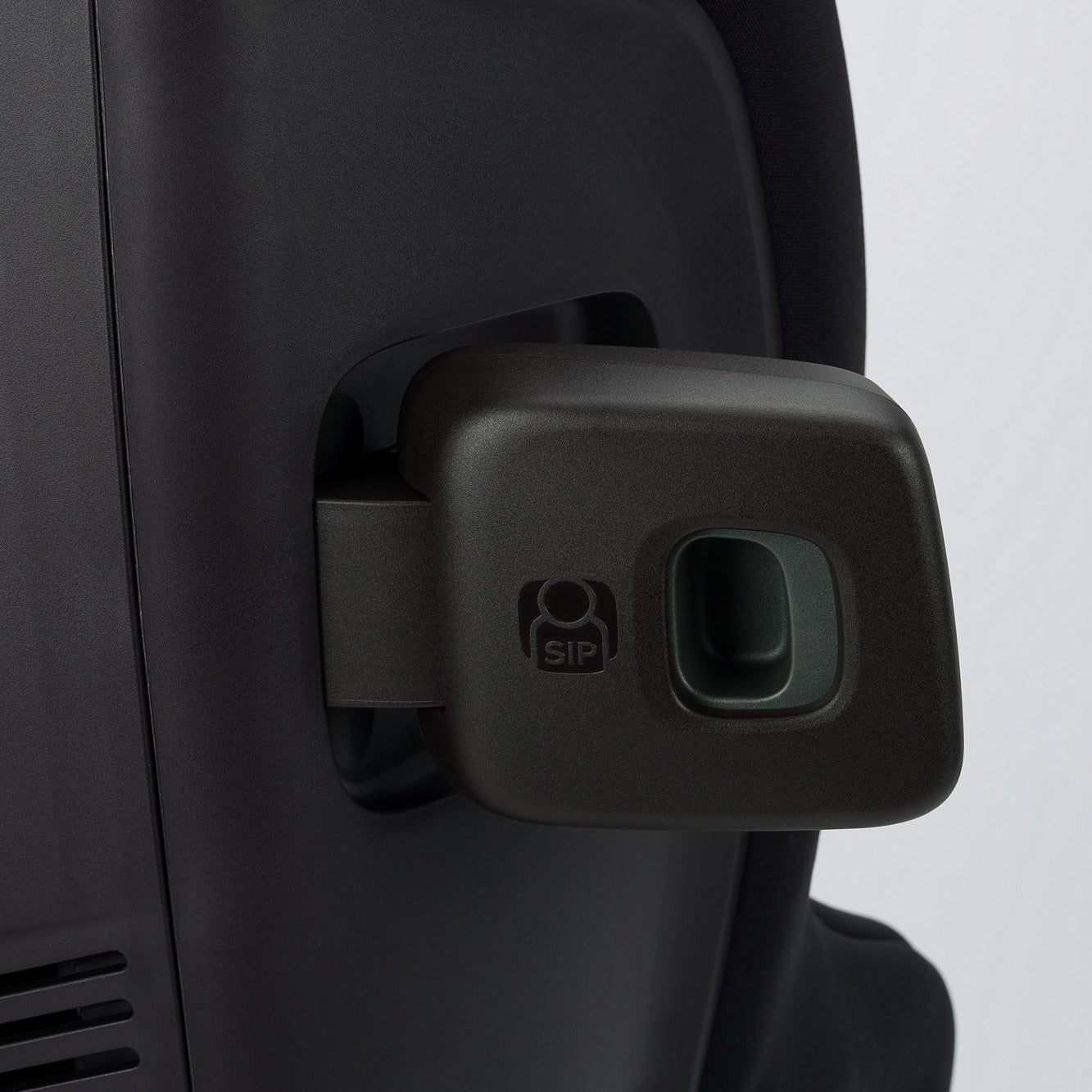 Nuna RAVA Next Child Safety Convertible Car Seat