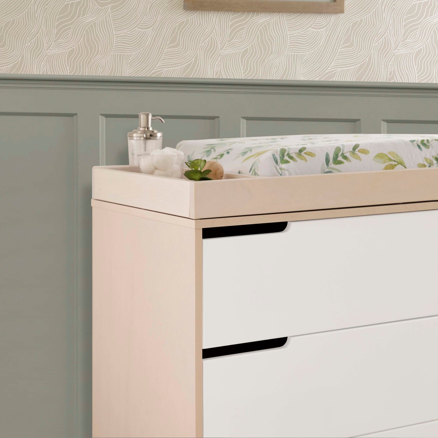 Babyletto Dressers Grey / White Babyletto Hudson 3-Drawer Changer Dresser with Removable Changing Tray