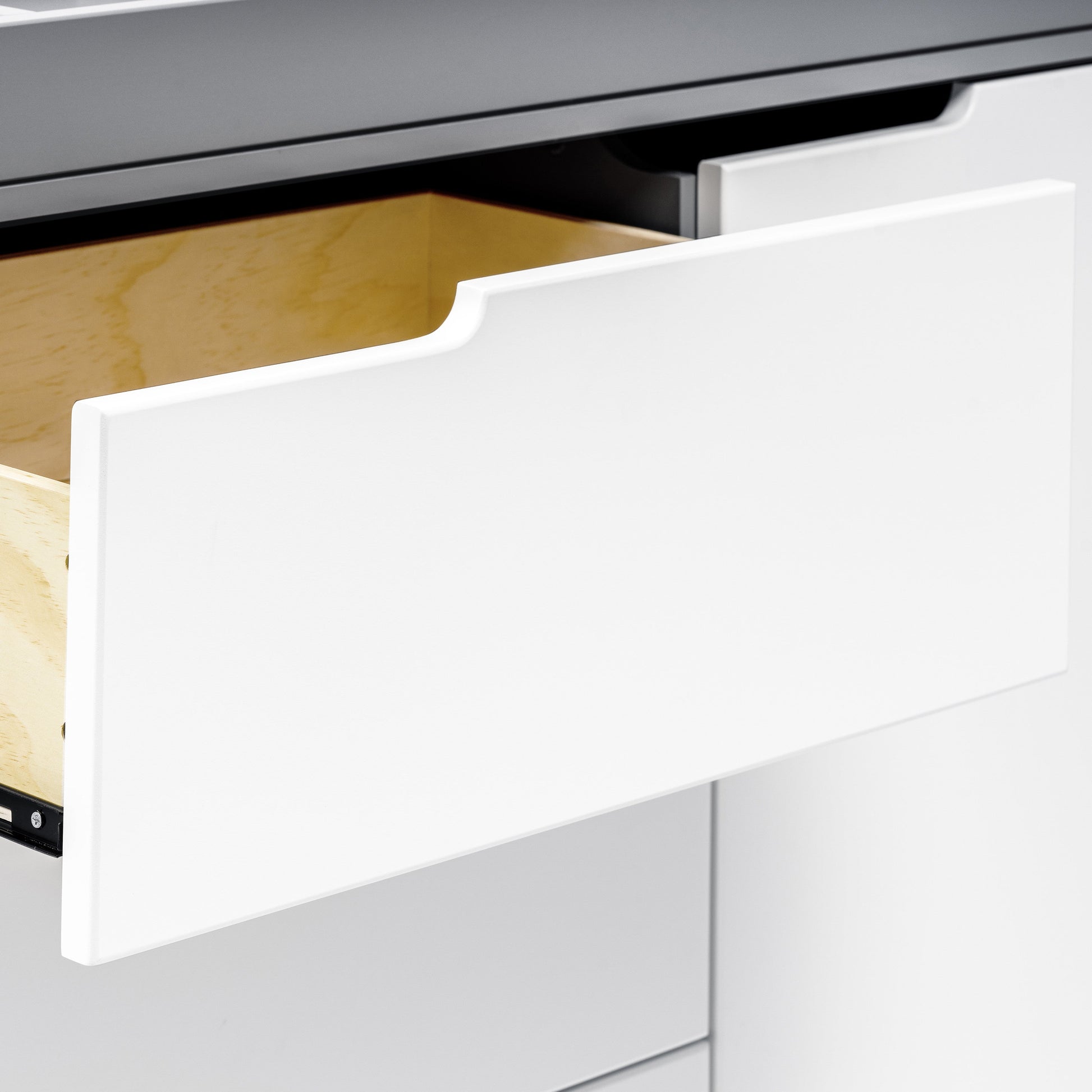 Babyletto Dressers Grey / White Babyletto Hudson 3-Drawer Changer Dresser with Removable Changing Tray