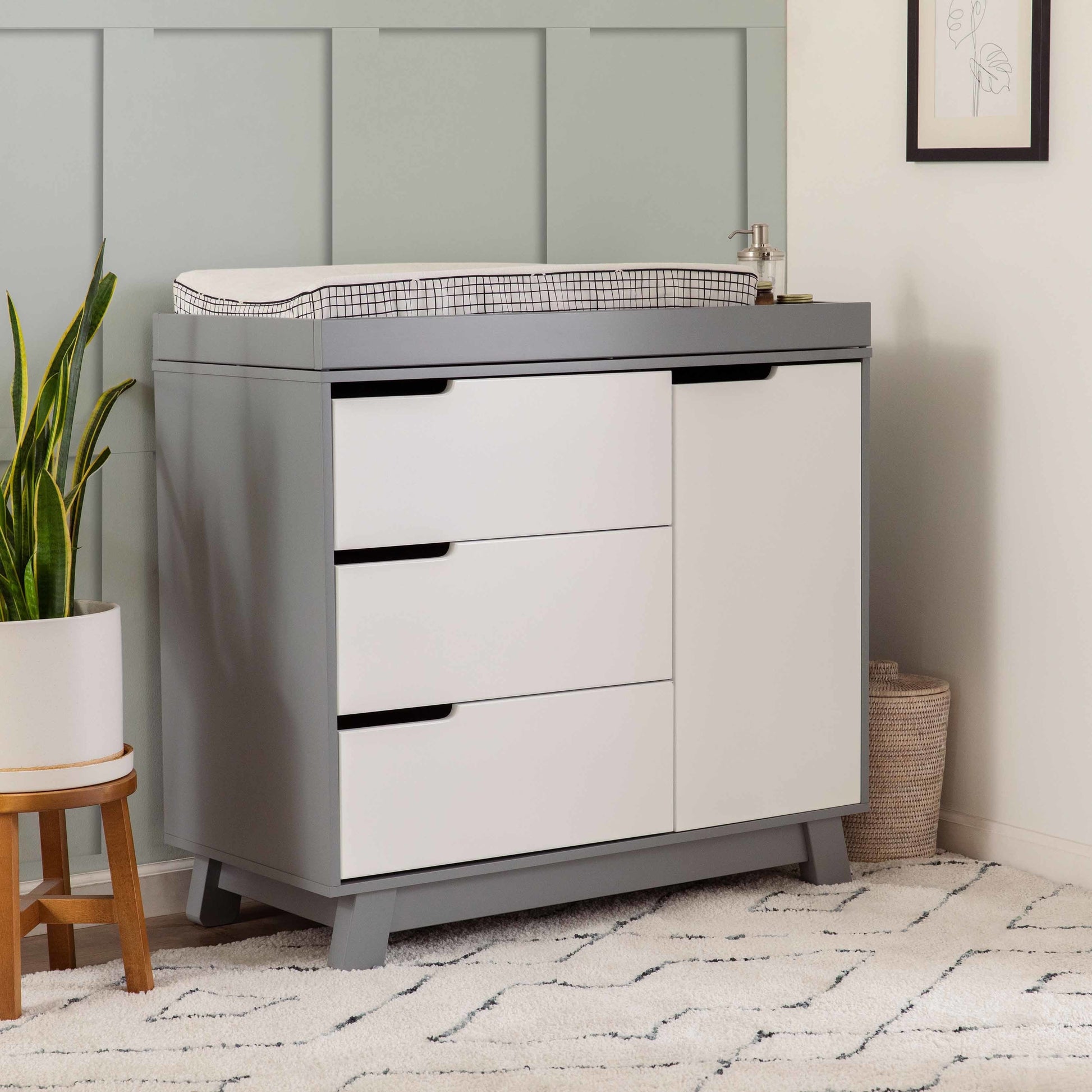 Babyletto Dressers Grey / White Babyletto Hudson 3-Drawer Changer Dresser with Removable Changing Tray