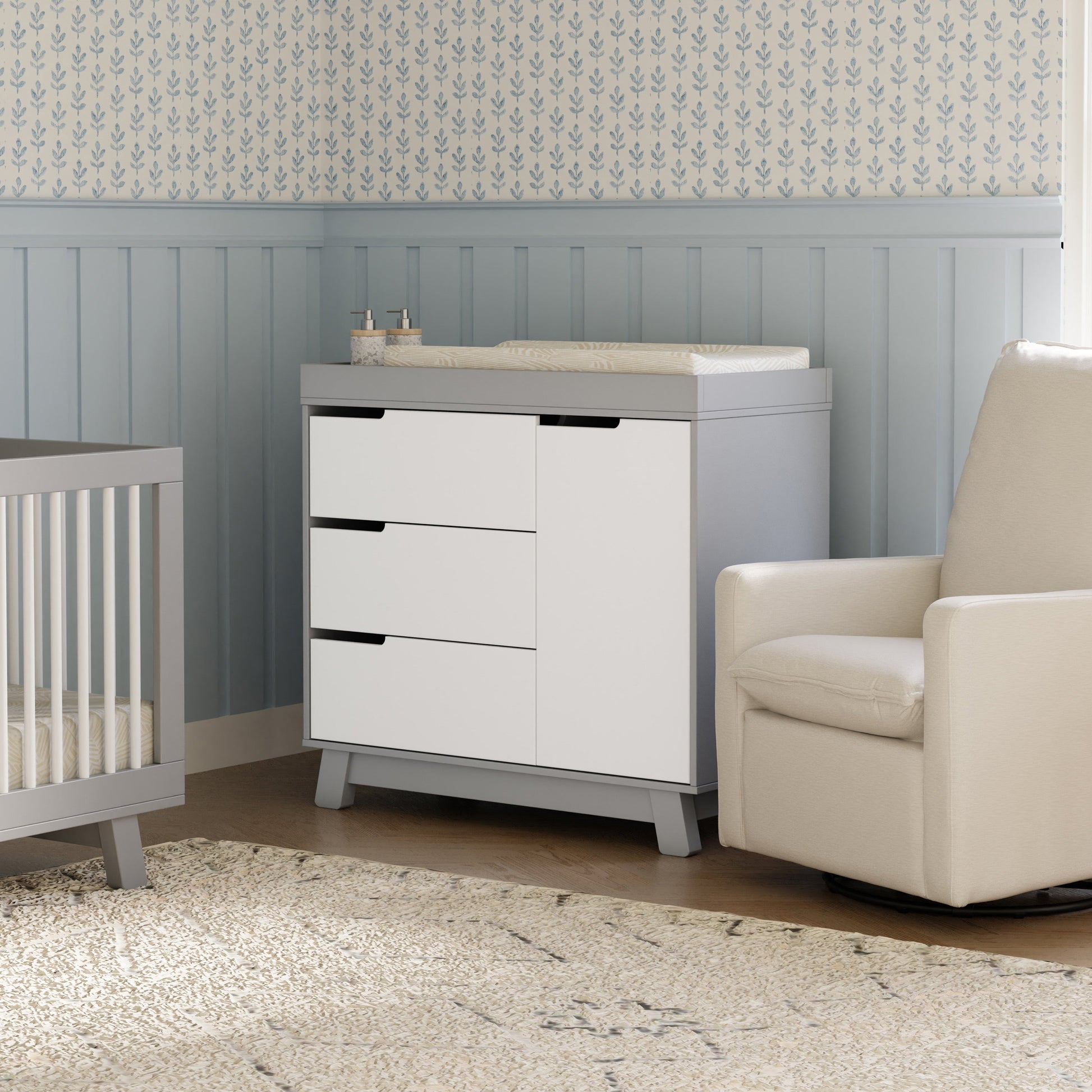 Babyletto Dressers Grey / White Babyletto Hudson 3-Drawer Changer Dresser with Removable Changing Tray