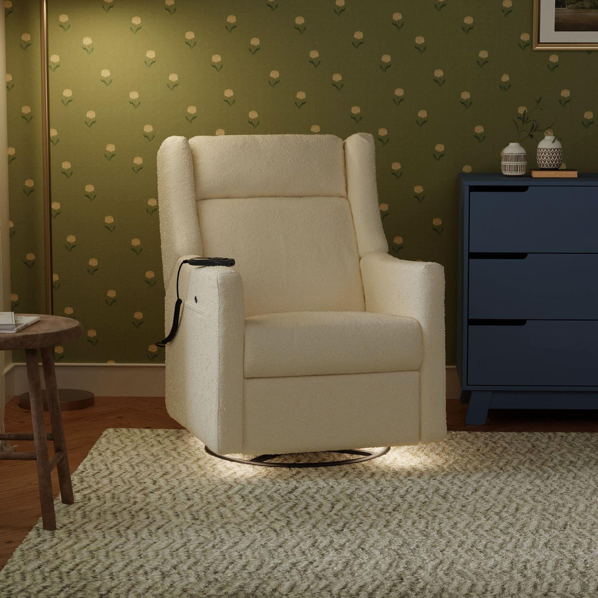 BabylettoBabyletto Kiwi Deluxe Power Recliner & Swivel Glider with Heat and MassageBabysupermarket
