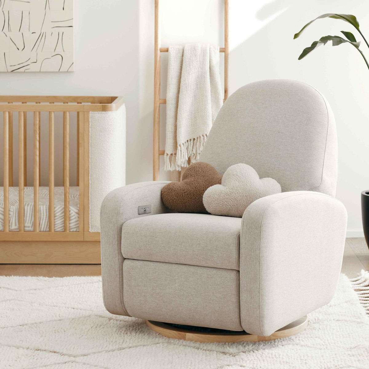 BabylettoBabyletto Nami Electronic Recliner and Swivel Glider Recliner with USB portBabysupermarket