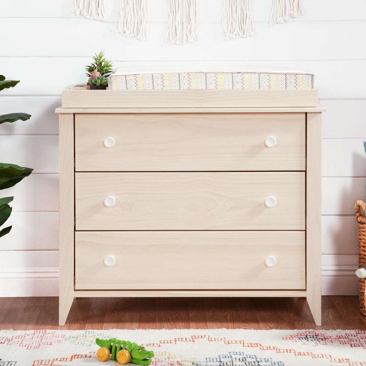BabylettoBabyletto Sprout 3-Drawer Changer Dresser with Removable Changing TrayBabysupermarket