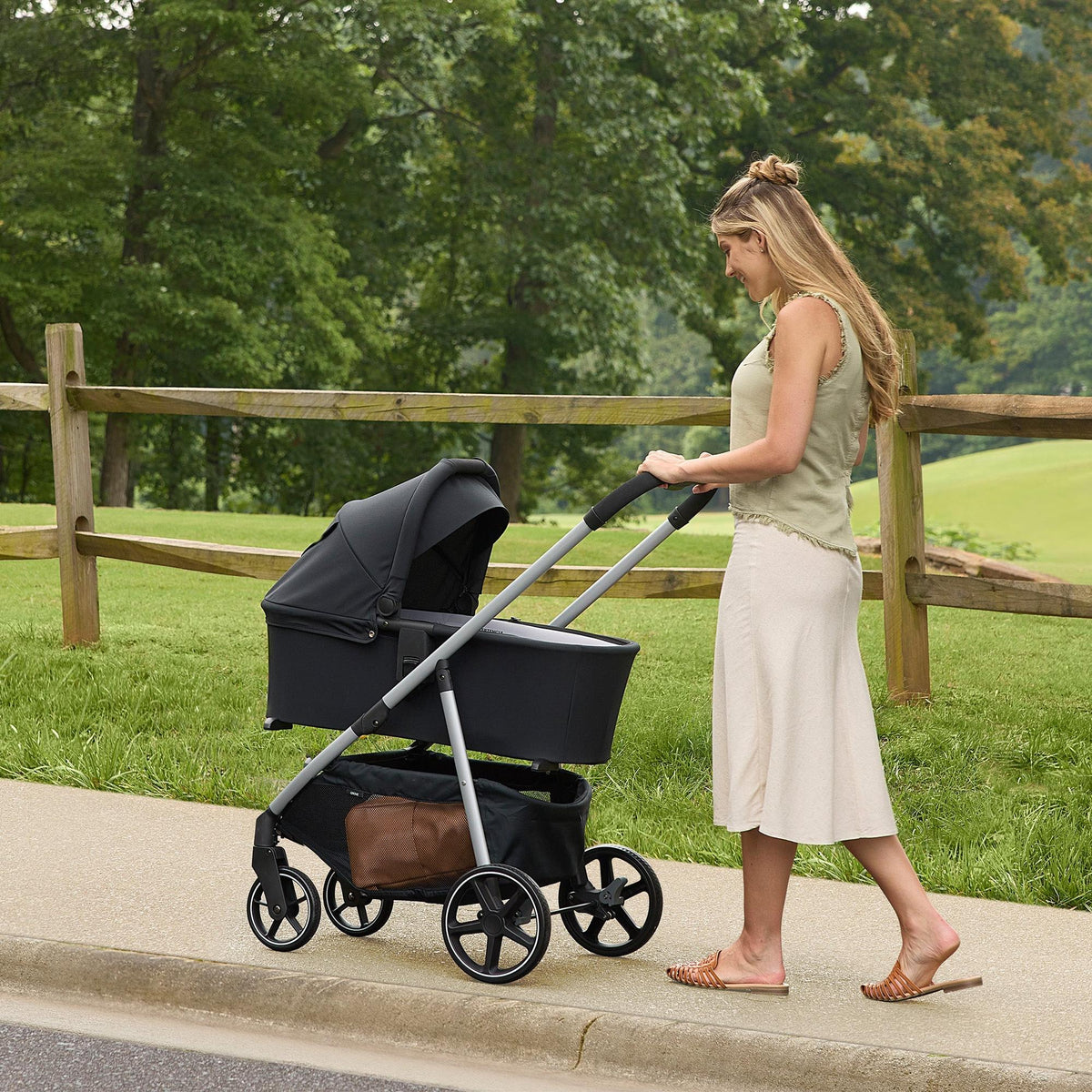 BritaxBritax Zinnia Bassinet for Brook, Brook+ and Grove StrollersBabysupermarket