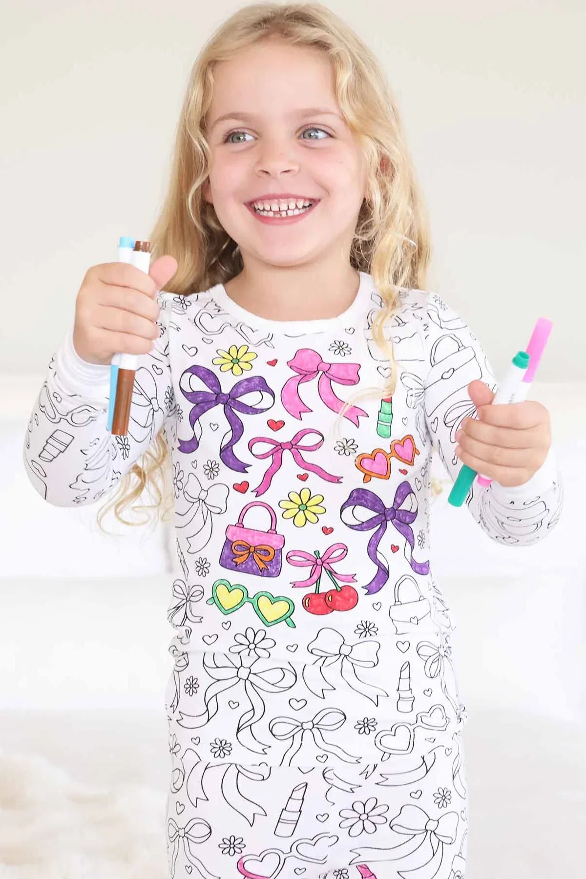 Caden LaneCaden Lane Girls Colorable Two-Piece Pajama Set & Markers- Material GirlBabysupermarket