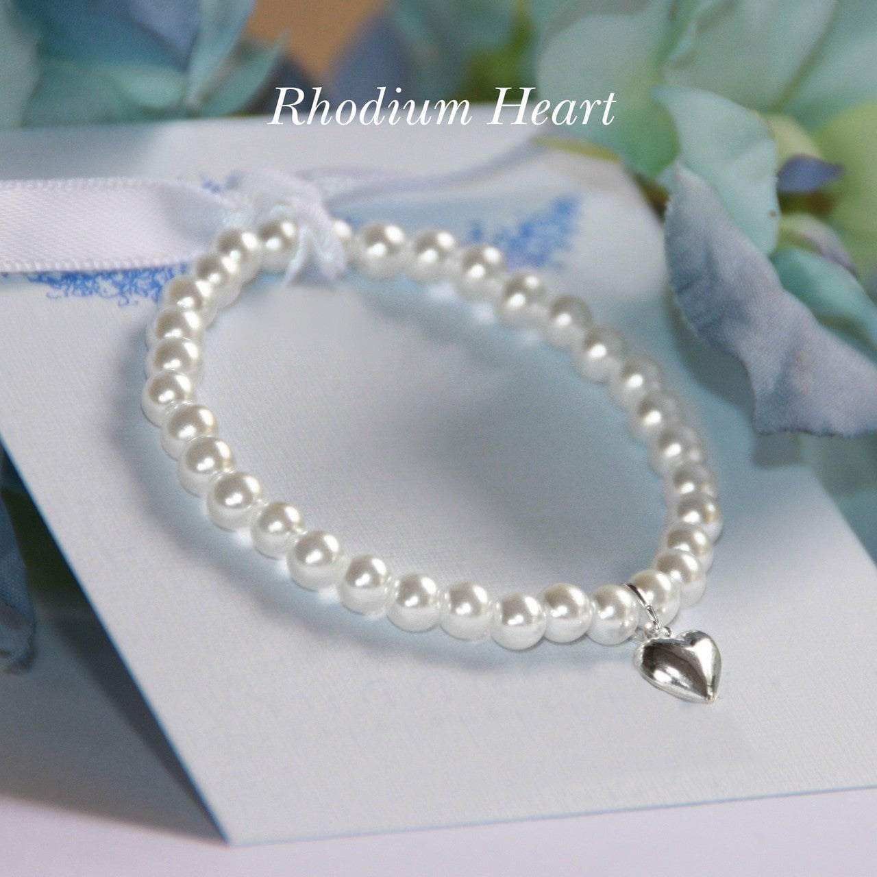 Collectables America Pearl Bracelet with Rhodium Puff Heart