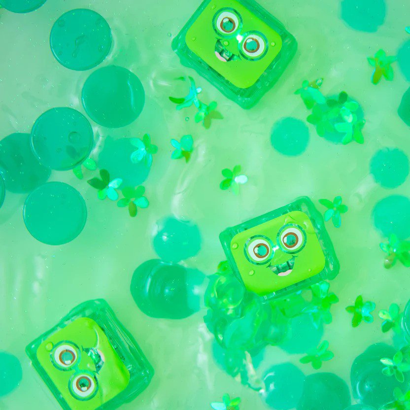 Glo Pals 4 Pack Green Light Up Cubes Pippa