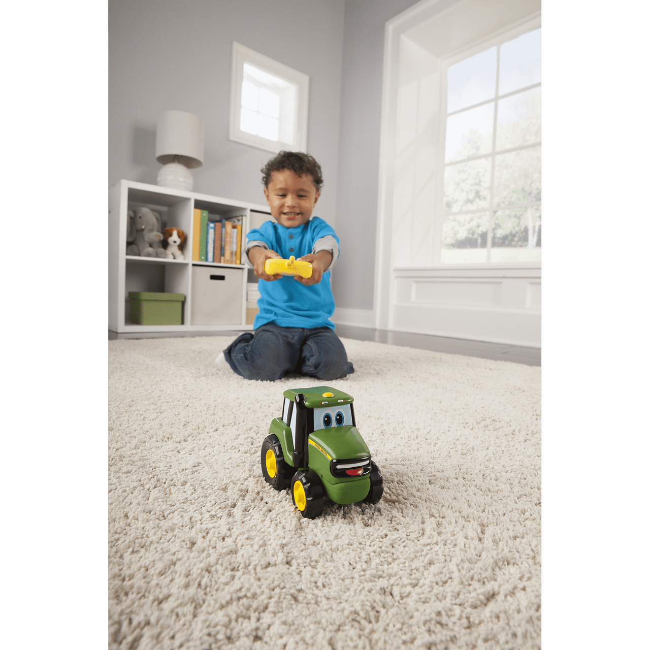 Tomy Play Vehicles John Deere Johnny Tractor Remote Control