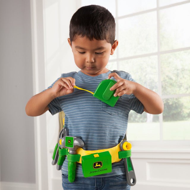 Tomy Play Vehicles John Deers Talking Toolbelt Set