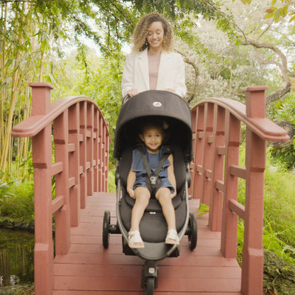 Dorel Juvenile Travel System Maxi-Cosi Gia XP Luxe 3-Wheel Travel System