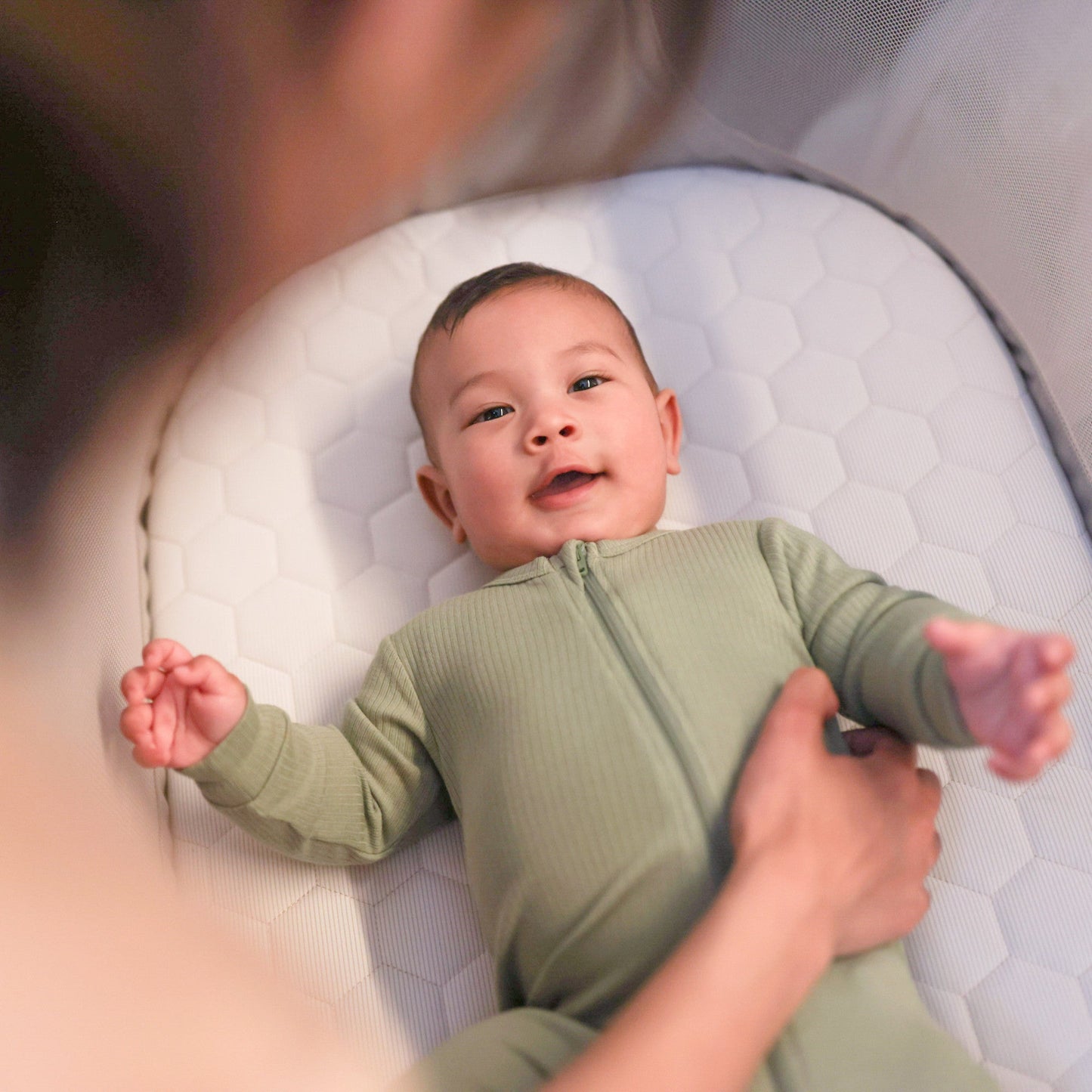 Dorel Juvenile Cribs Maxi-Cosi Iora 2-in-1 Co-Sleeper
