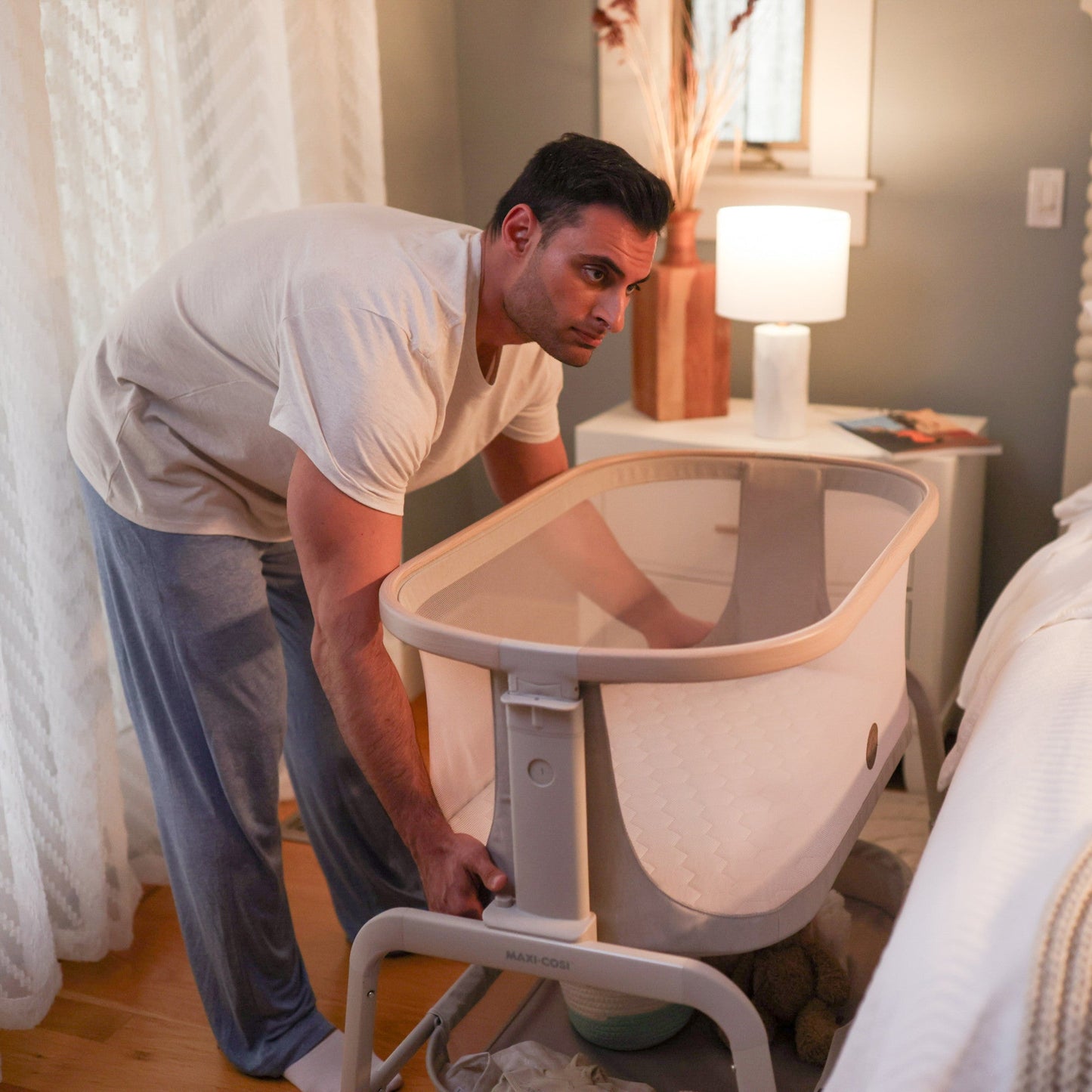 Dorel Juvenile Cribs Maxi-Cosi Iora 2-in-1 Co-Sleeper