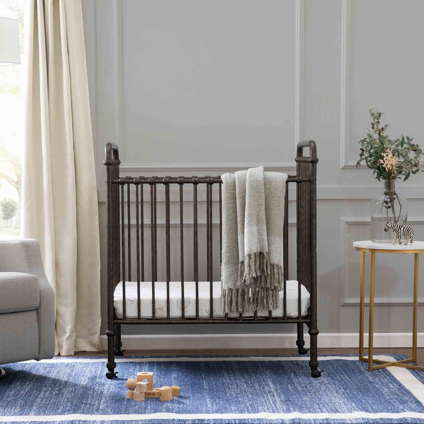 NamesakeNamesake Abigail 3-in-1 Convertible Mini CribBabysupermarket