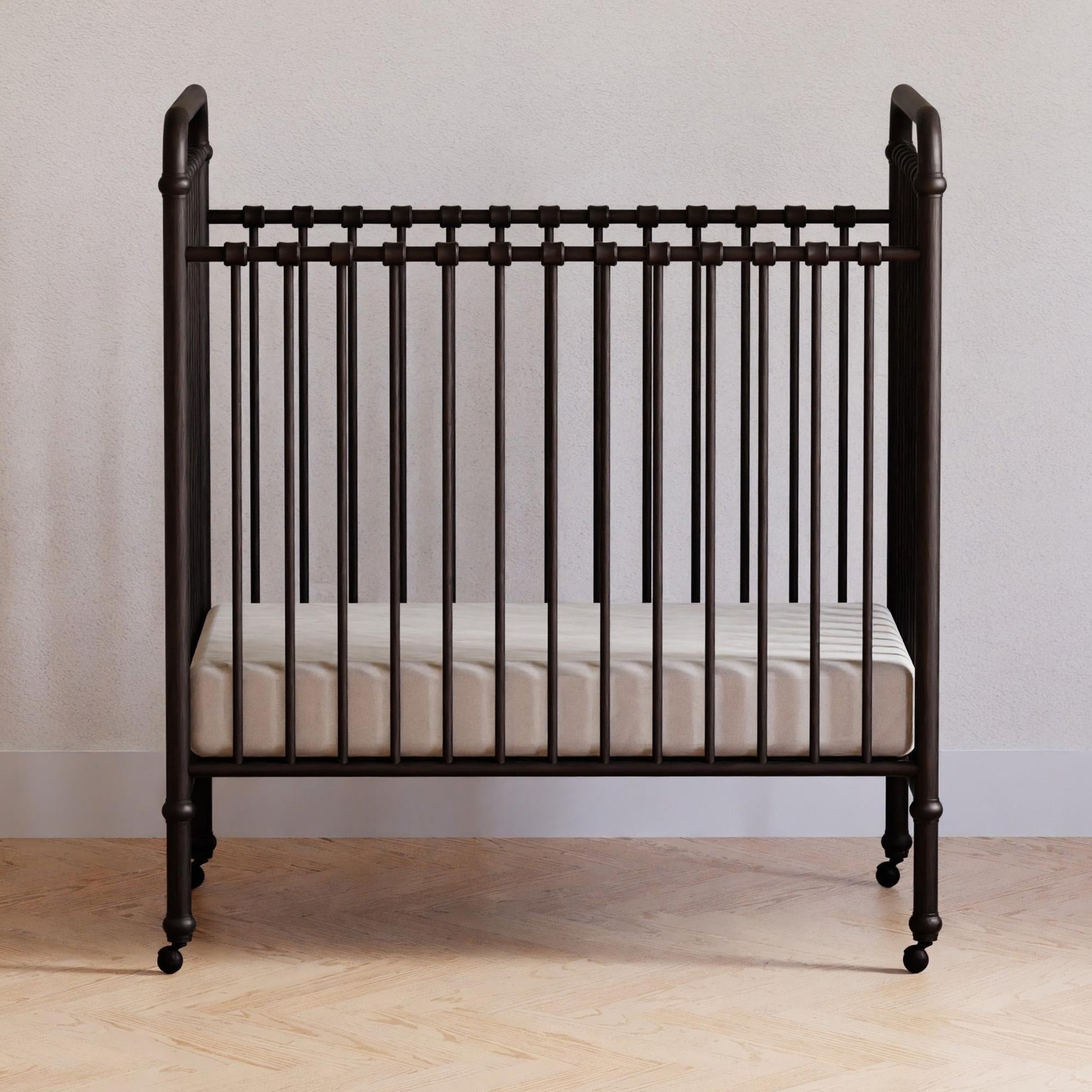 NamesakeNamesake Abigail 3-in-1 Convertible Mini CribBabysupermarket