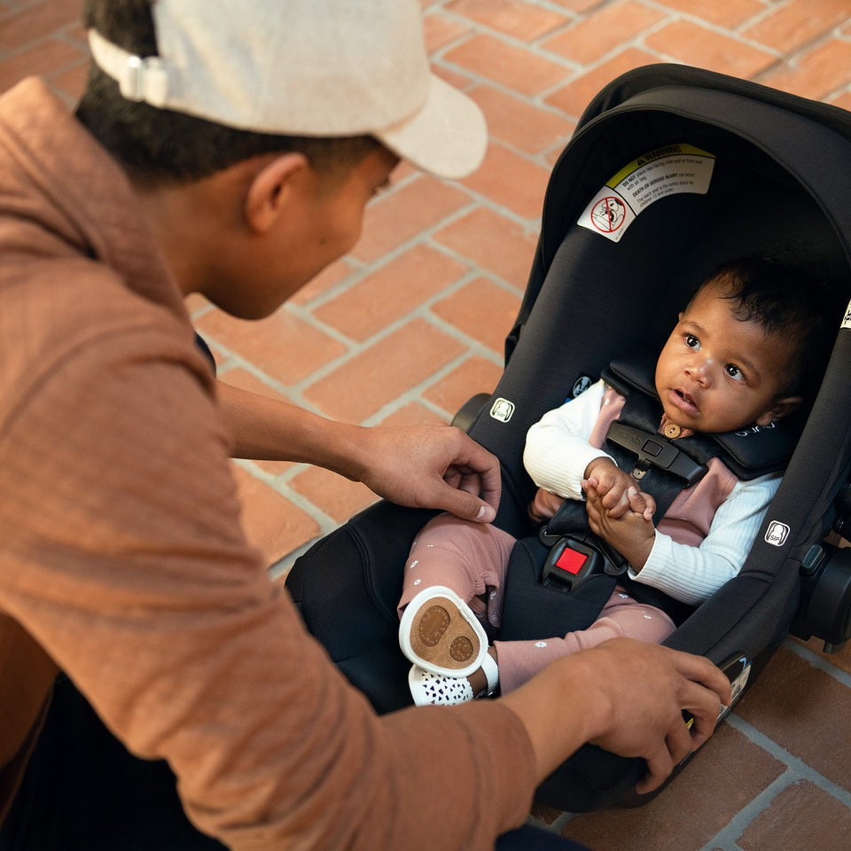 Nuna PIPA Aire Infant Car Seat + Pipa Series Base