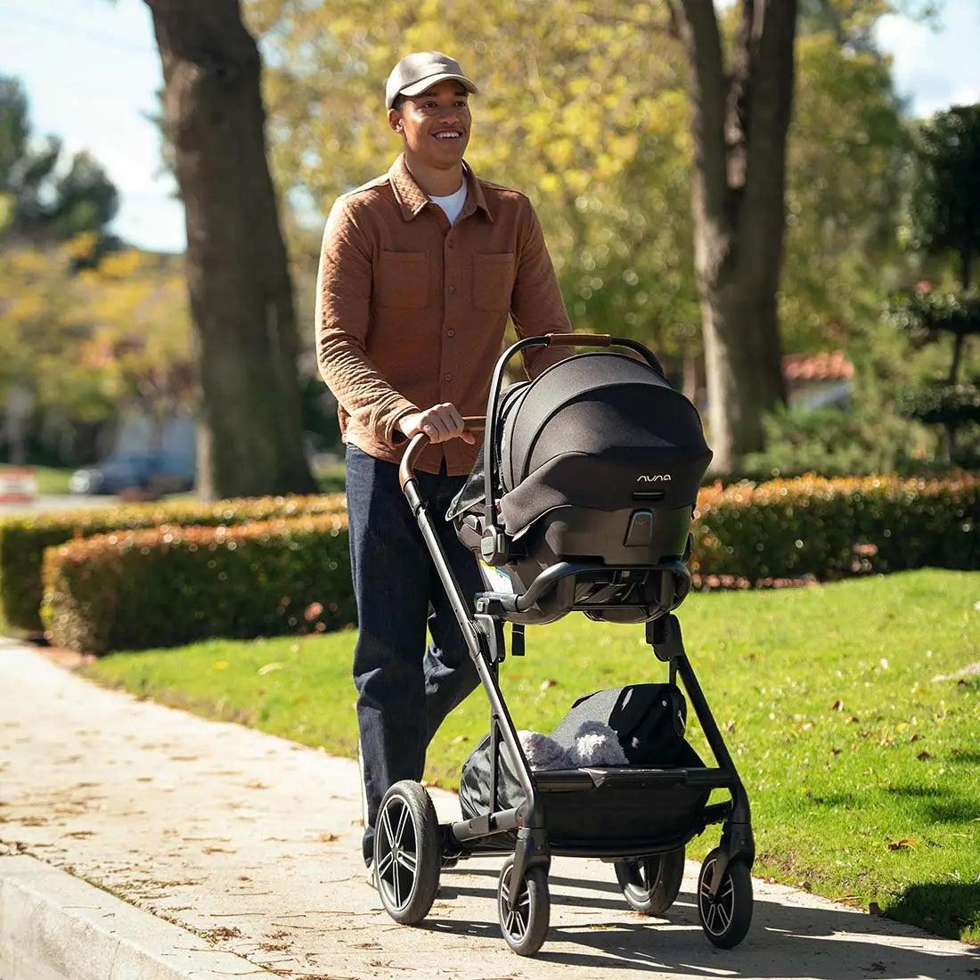 NunaNuna PIPA Aire Infant Car Seat + Pipa Series BaseBabysupermarket