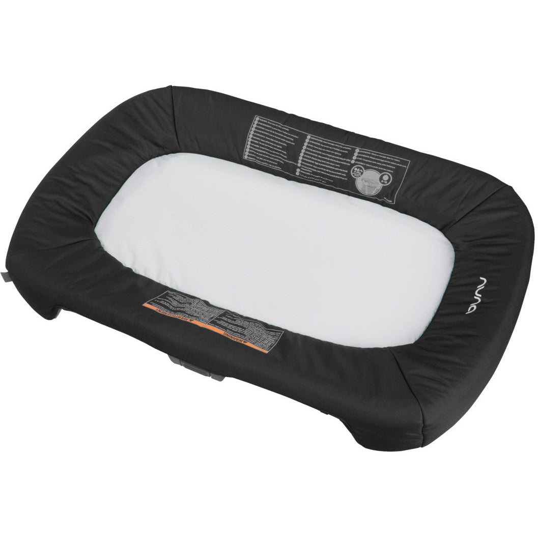 Nuna Playpens Caviar Nuna SENA Aire Changer