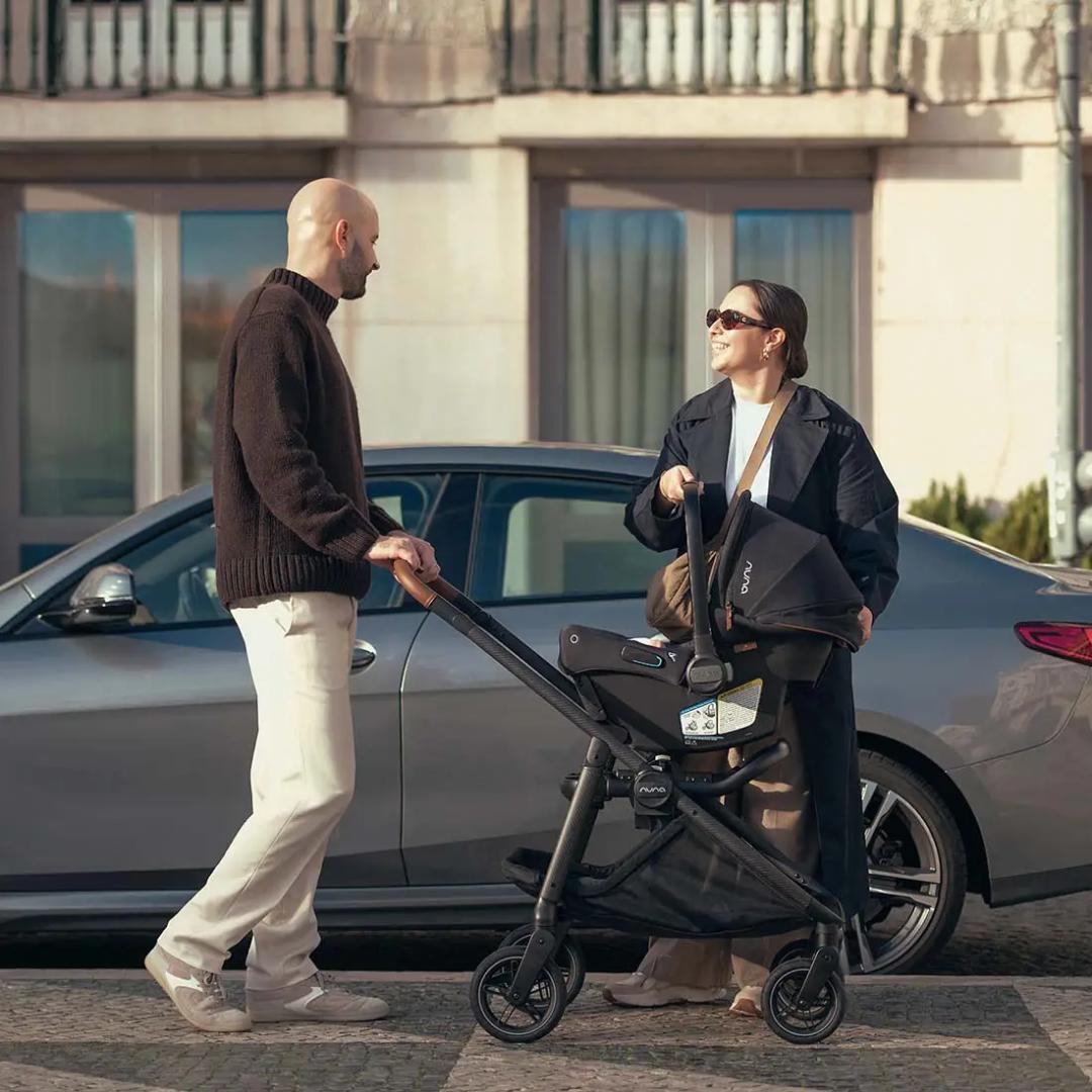 NunaNuna SWIV Stroller + PIPA Urbn Travel SystemBabysupermarket