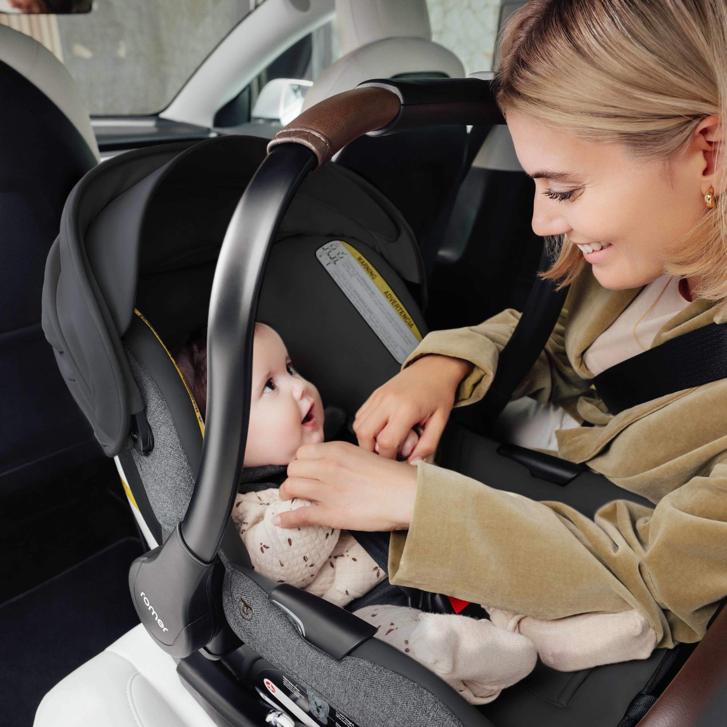 RomerRomer Juni Infant Car Seat + Tura Stroller Travel SystemBabysupermarket