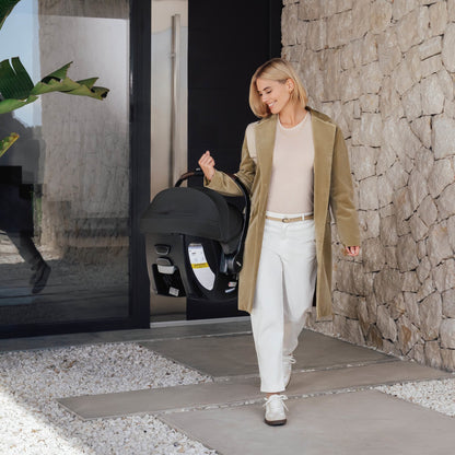 Romer Car Seats - Infant Romer Juni Infant Car Seat with Versa Base