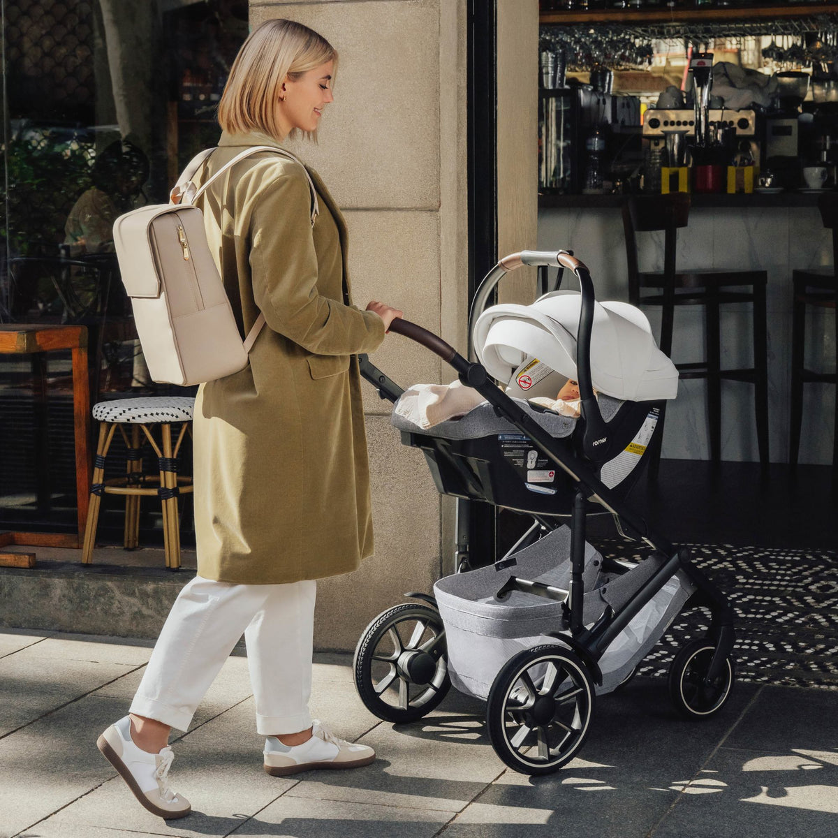 Romer Car Seats - Infant Romer Juni Infant Car Seat with Versa Base