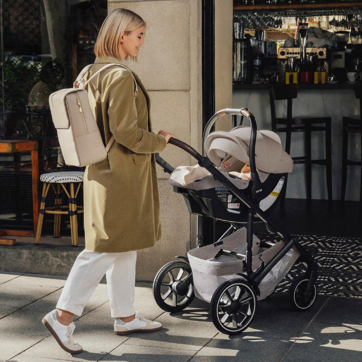 Romer Car Seats - Infant Romer Juni Infant Car Seat with Versa Base