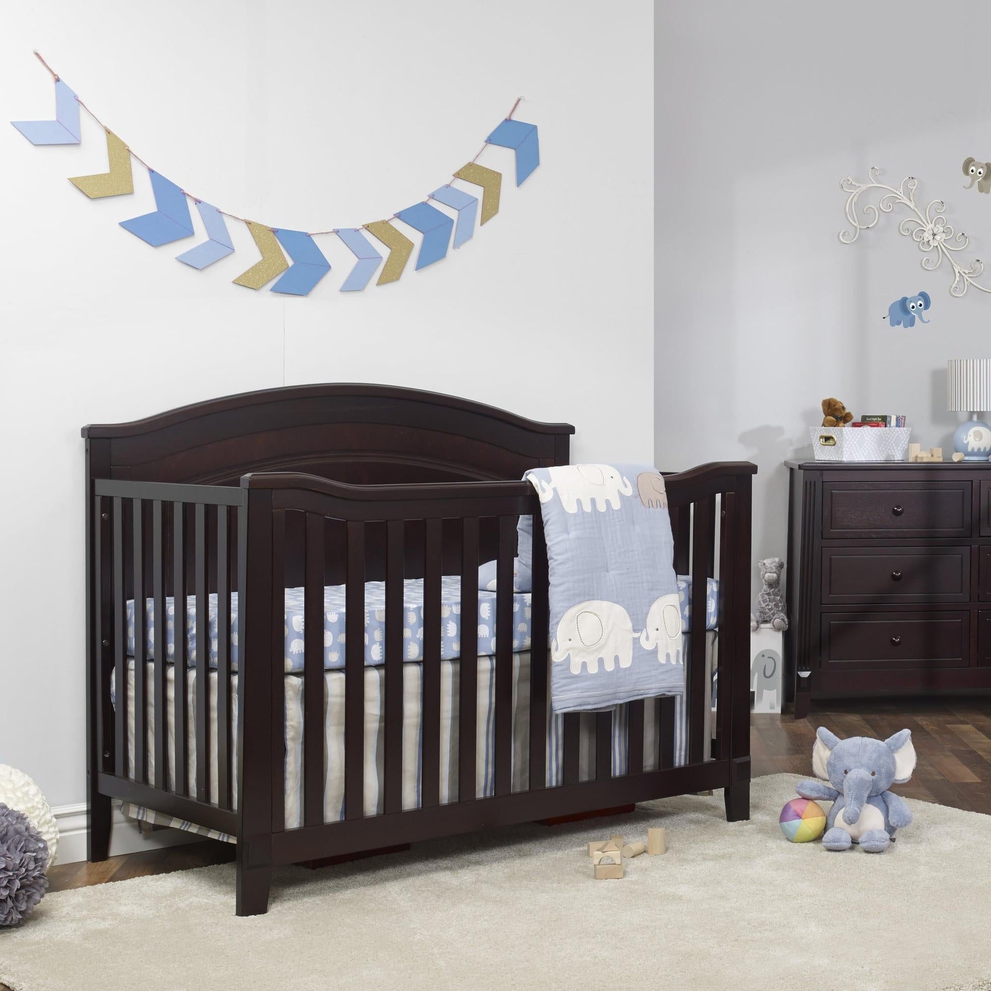 Sorelle Cribs Sorelle Berkley Round Top Panel Crib