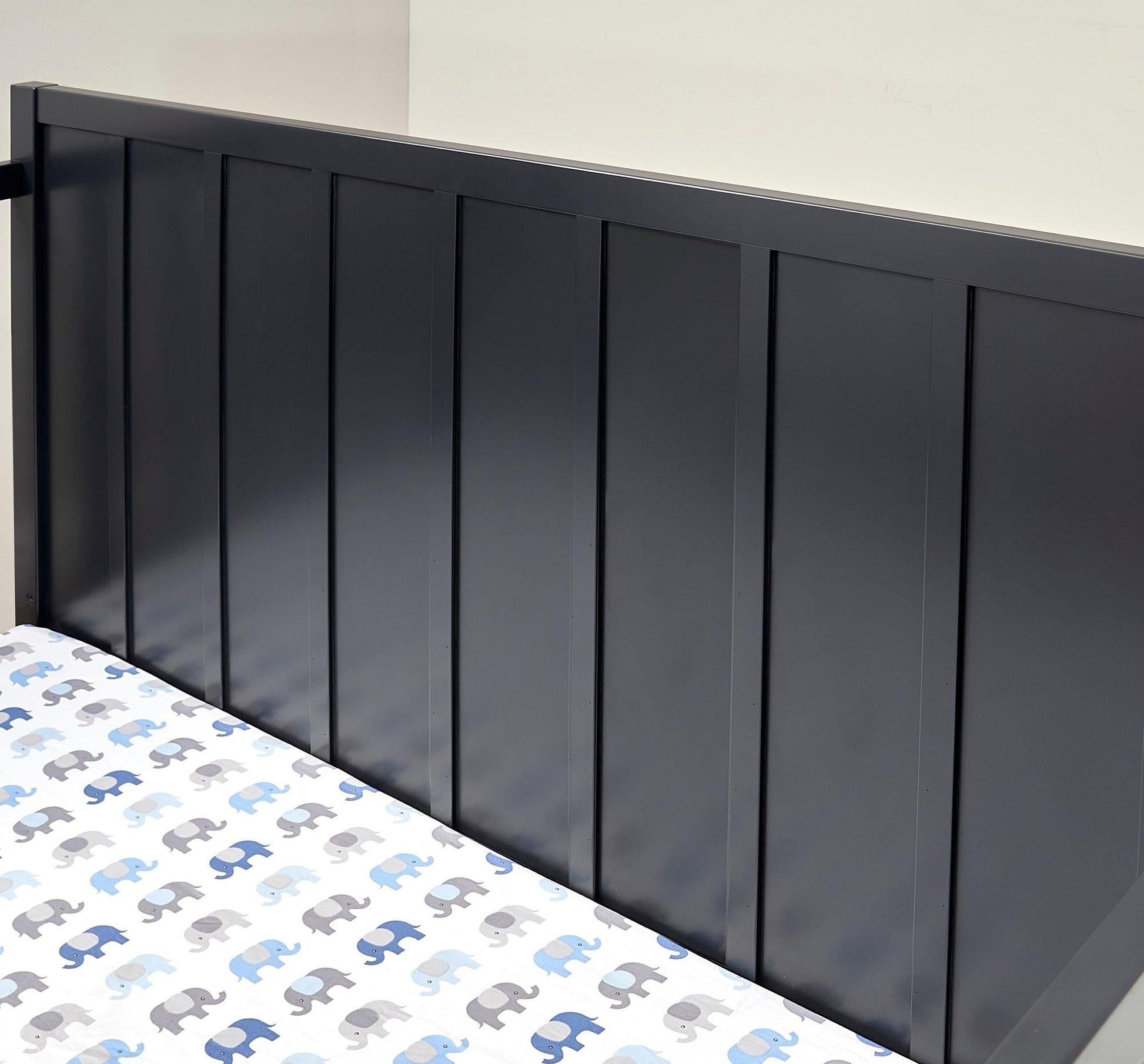 Sorelle Cribs Sorelle Essex Crib & Changer