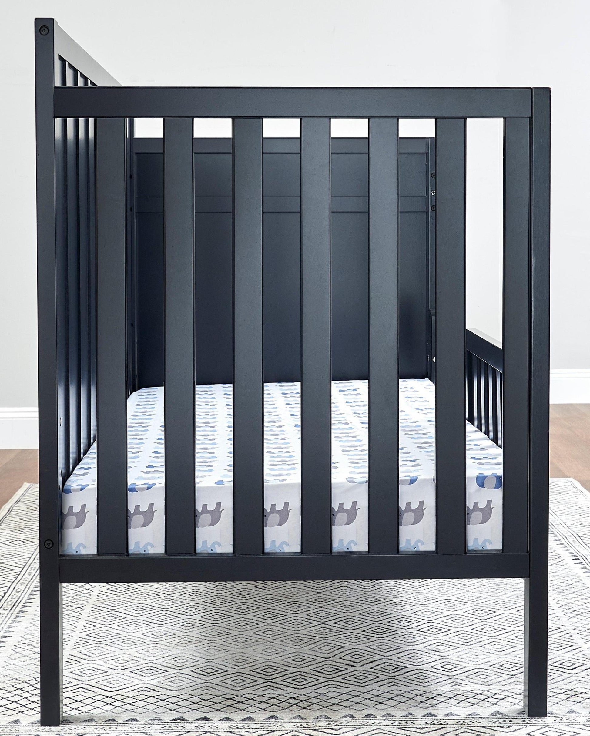 Sorelle Cribs Sorelle Essex Crib & Changer